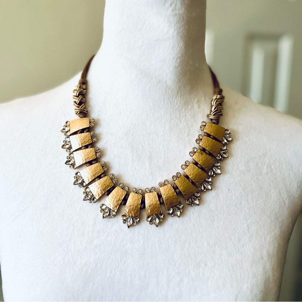 •mYTHOLOGIE• Stunning Gold Necklace